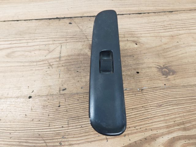 bontott SUZUKI SWIFT II Jobb első Ablakemelő Kapcsoló