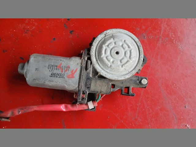 bontott SUZUKI SWIFT II Jobb első Ablakemelő Motor