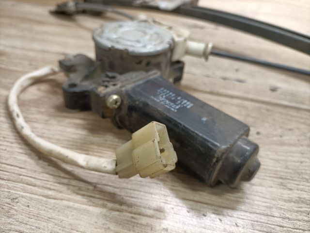 bontott SUZUKI SWIFT II Jobb első Ablakemelő Szerkezet (Elektromos)