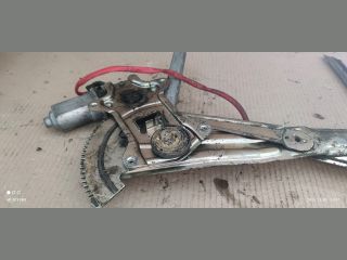 bontott SUZUKI SWIFT II Jobb első Ablakemelő Szerkezet (Elektromos)