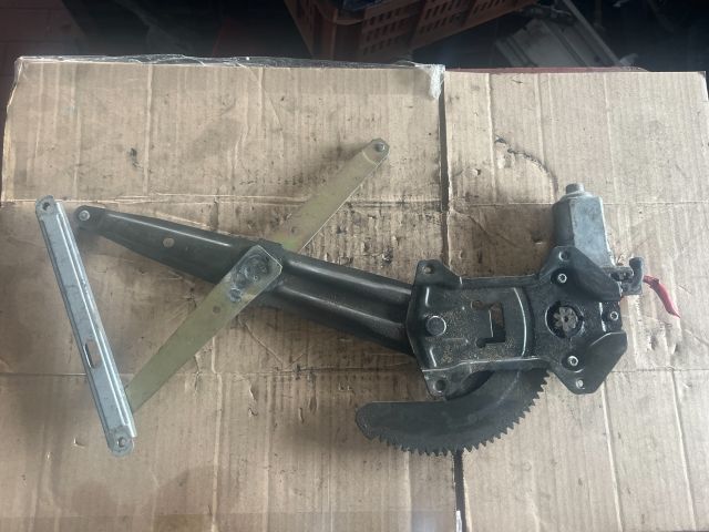 bontott SUZUKI SWIFT II Jobb első Ablakemelő Szerkezet (Elektromos)