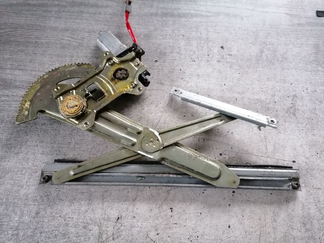 bontott SUZUKI SWIFT II Jobb első Ablakemelő Szerkezet (Elektromos)