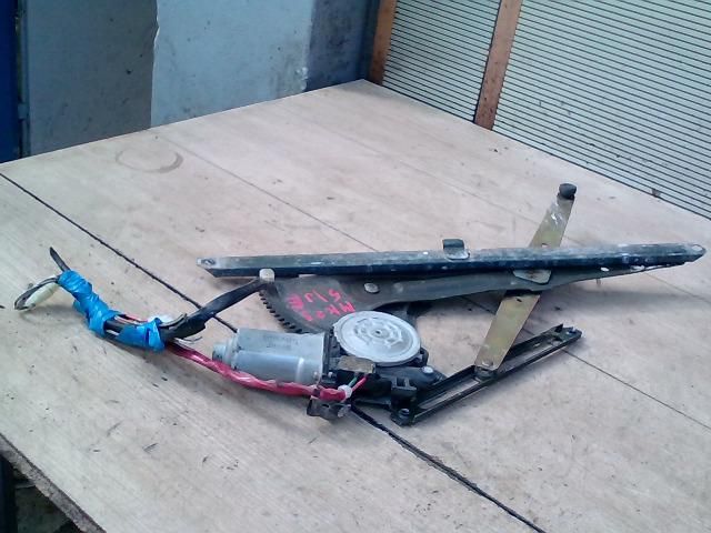 bontott SUZUKI SWIFT II Jobb első Ablakemelő Szerkezet (Elektromos)