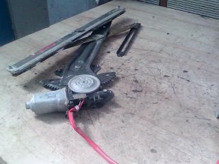 bontott SUZUKI SWIFT II Jobb első Ablakemelő Szerkezet (Elektromos)