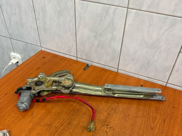 bontott SUZUKI SWIFT II Jobb első Ablakemelő Szerkezet (Elektromos)