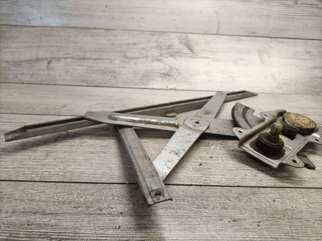 bontott SUZUKI SWIFT II Jobb első Ablakemelő Szerkezet (Mechanikus)