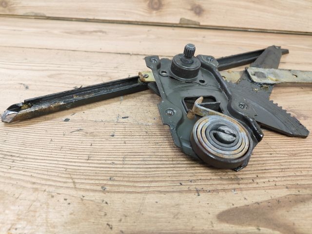 bontott SUZUKI SWIFT II Jobb első Ablakemelő Szerkezet (Mechanikus)