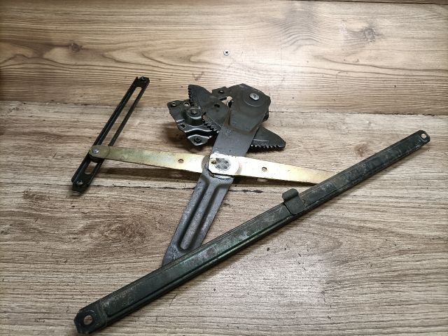 bontott SUZUKI SWIFT II Jobb első Ablakemelő Szerkezet (Mechanikus)