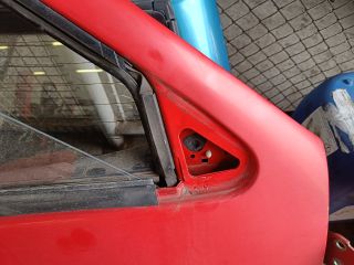 bontott SUZUKI SWIFT II Jobb első Ajtó (Részeivel)