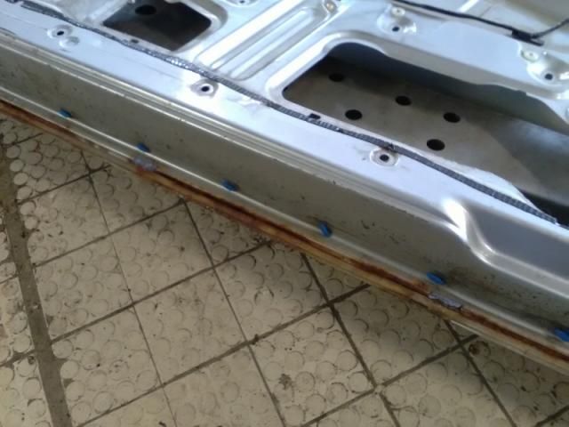 bontott SUZUKI SWIFT II Jobb első Ajtó (Részeivel)