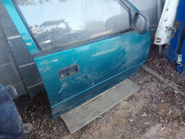 bontott SUZUKI SWIFT II Jobb első Ajtó (Részeivel)