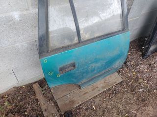 bontott SUZUKI SWIFT II Jobb első Ajtó (Részeivel)