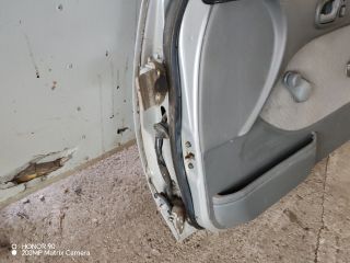 bontott SUZUKI SWIFT II Jobb első Ajtó (Részeivel)