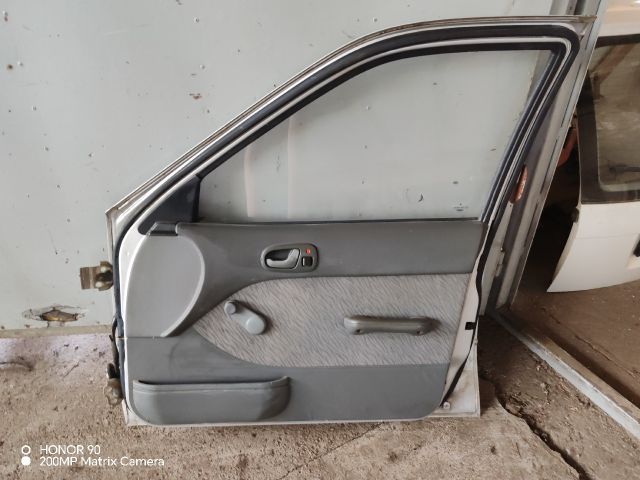 bontott SUZUKI SWIFT II Jobb első Ajtó (Részeivel)