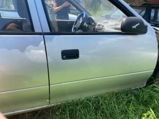 bontott SUZUKI SWIFT II Jobb első Ajtó (Üres lemez)