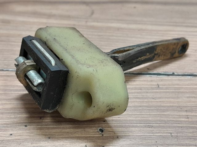 bontott SUZUKI SWIFT II Jobb első Ajtóhatároló