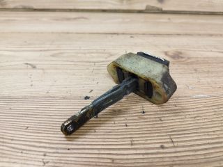 bontott SUZUKI SWIFT II Jobb első Ajtóhatároló