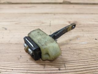 bontott SUZUKI SWIFT II Jobb első Ajtóhatároló