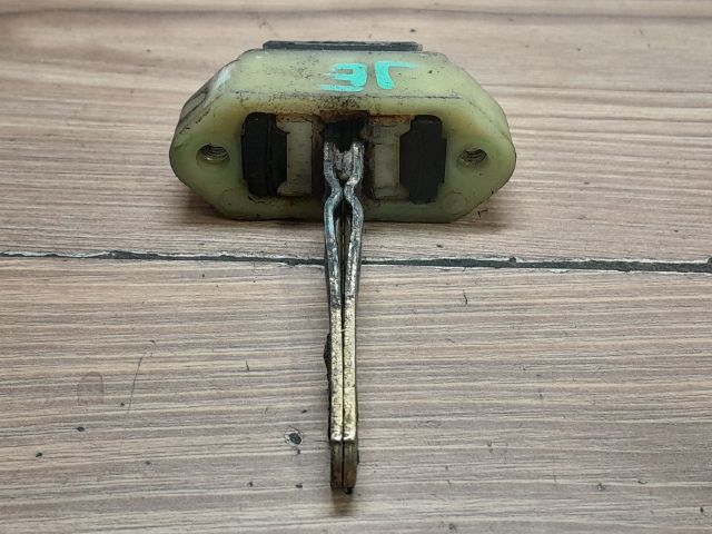 bontott SUZUKI SWIFT II Jobb első Ajtóhatároló