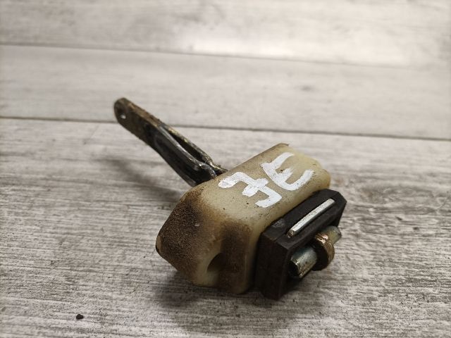 bontott SUZUKI SWIFT II Jobb első Ajtóhatároló