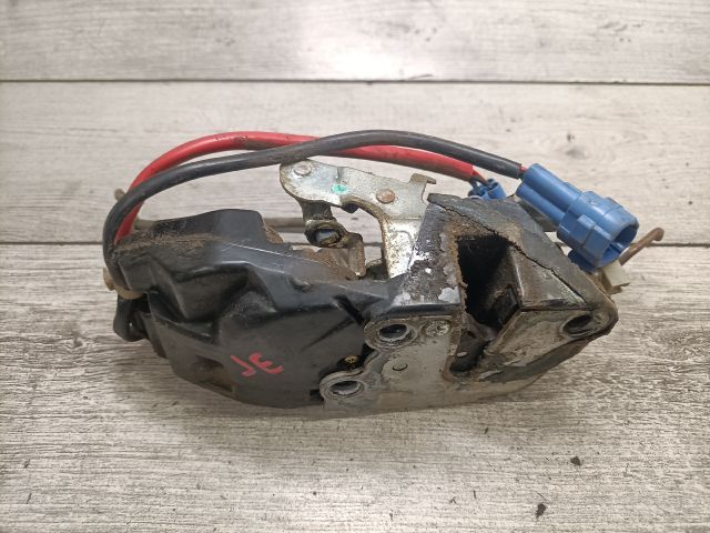 bontott SUZUKI SWIFT II Jobb első Ajtózár