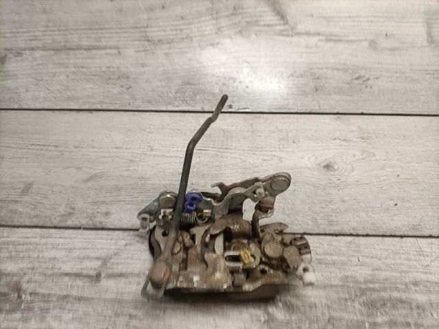 bontott SUZUKI SWIFT II Jobb első Ajtózár