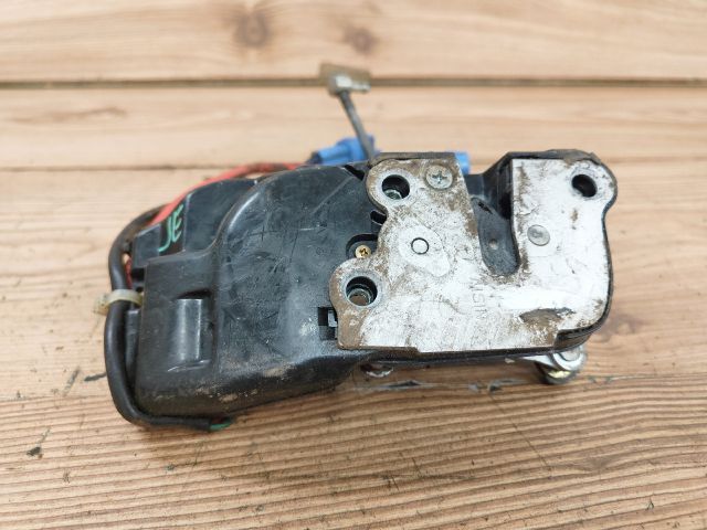 bontott SUZUKI SWIFT II Jobb első Ajtózár