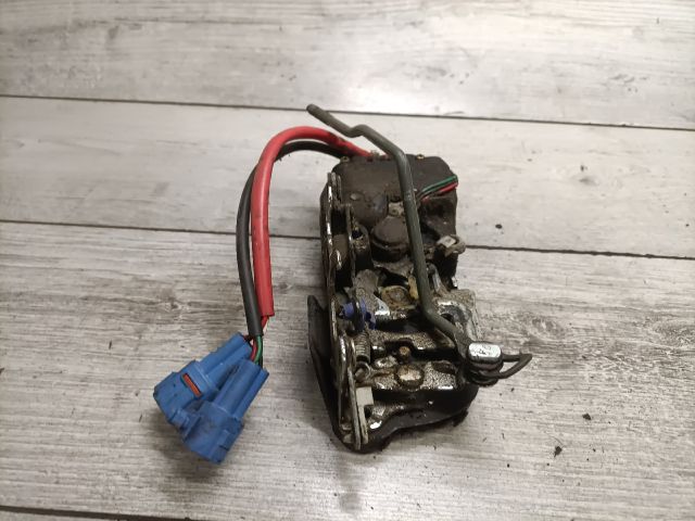 bontott SUZUKI SWIFT II Jobb első Ajtózár