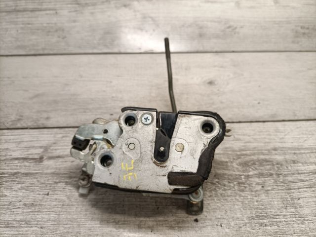 bontott SUZUKI SWIFT II Jobb első Ajtózár