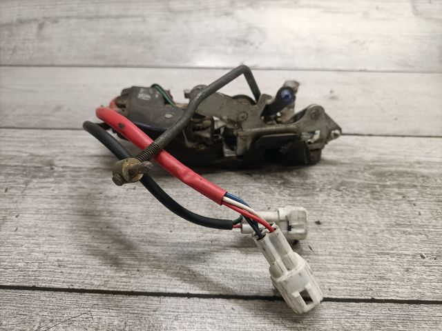 bontott SUZUKI SWIFT II Jobb első Ajtózár