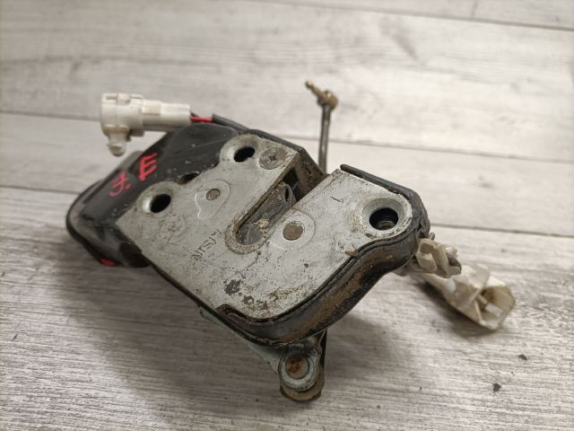 bontott SUZUKI SWIFT II Jobb első Ajtózár