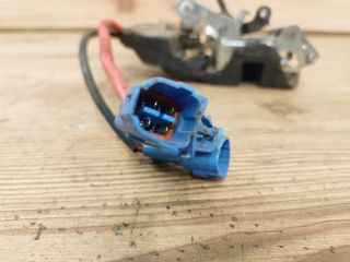 bontott SUZUKI SWIFT II Jobb első Ajtózár