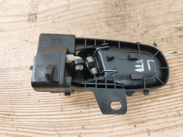 bontott SUZUKI SWIFT II Jobb első Belső Kilincs