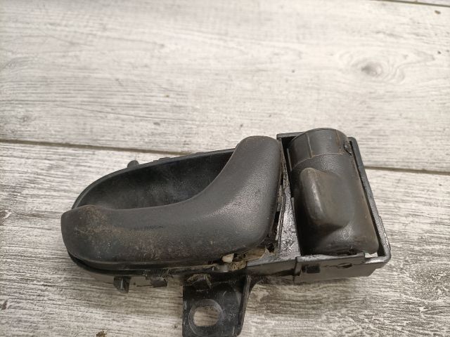 bontott SUZUKI SWIFT II Jobb első Belső Kilincs