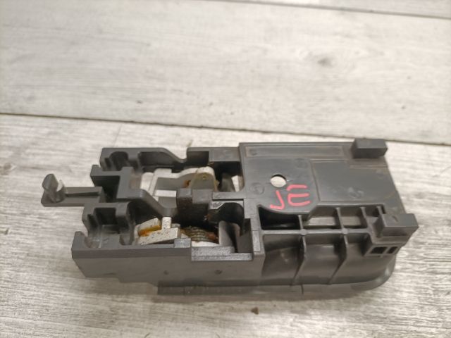 bontott SUZUKI SWIFT II Jobb első Belső Kilincs