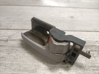 bontott SUZUKI SWIFT II Jobb első Belső Kilincs