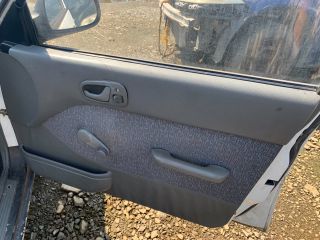 bontott SUZUKI SWIFT II Jobb első Biztonsági Öv