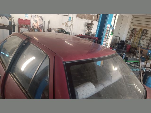 bontott SUZUKI SWIFT II Jobb első Hangszóró