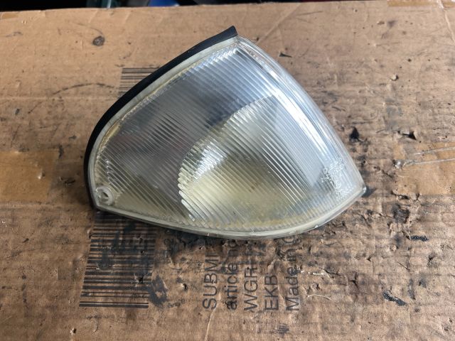 bontott SUZUKI SWIFT II Jobb első Irányjelző