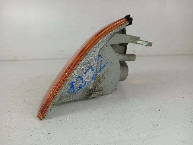 bontott SUZUKI SWIFT II Jobb első Irányjelző