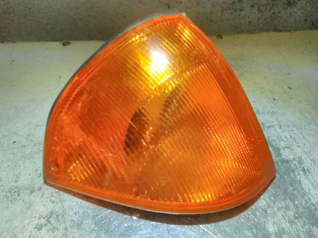 bontott SUZUKI SWIFT II Jobb első Irányjelző