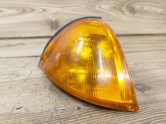 bontott SUZUKI SWIFT II Jobb első Irányjelző