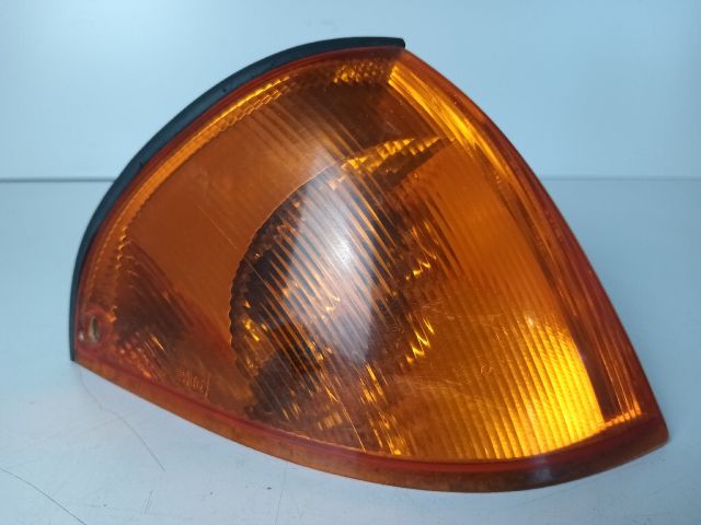 bontott SUZUKI SWIFT II Jobb első Irányjelző