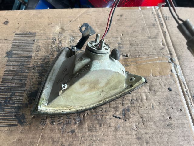 bontott SUZUKI SWIFT II Jobb első Irányjelző