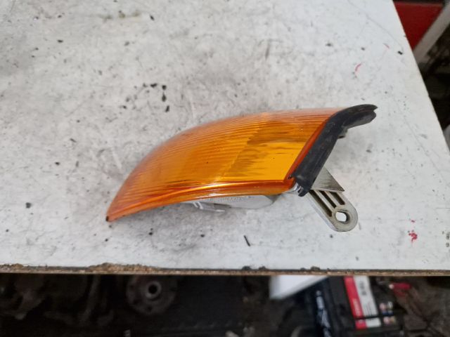 bontott SUZUKI SWIFT II Jobb első Irányjelző