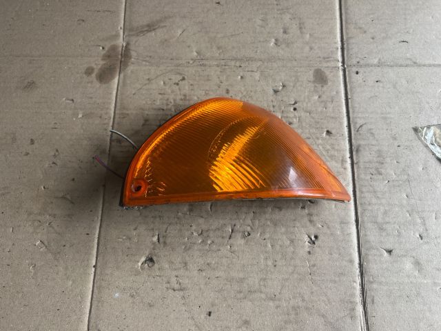 bontott SUZUKI SWIFT II Jobb első Irányjelző