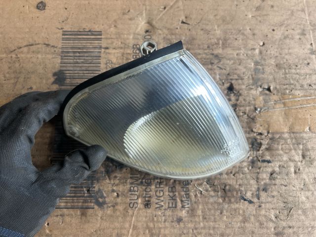 bontott SUZUKI SWIFT II Jobb első Irányjelző