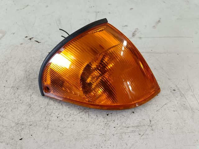 bontott SUZUKI SWIFT II Jobb első Irányjelző