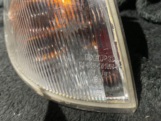 bontott SUZUKI SWIFT II Jobb első Irányjelző