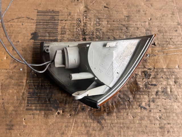 bontott SUZUKI SWIFT II Jobb első Irányjelző